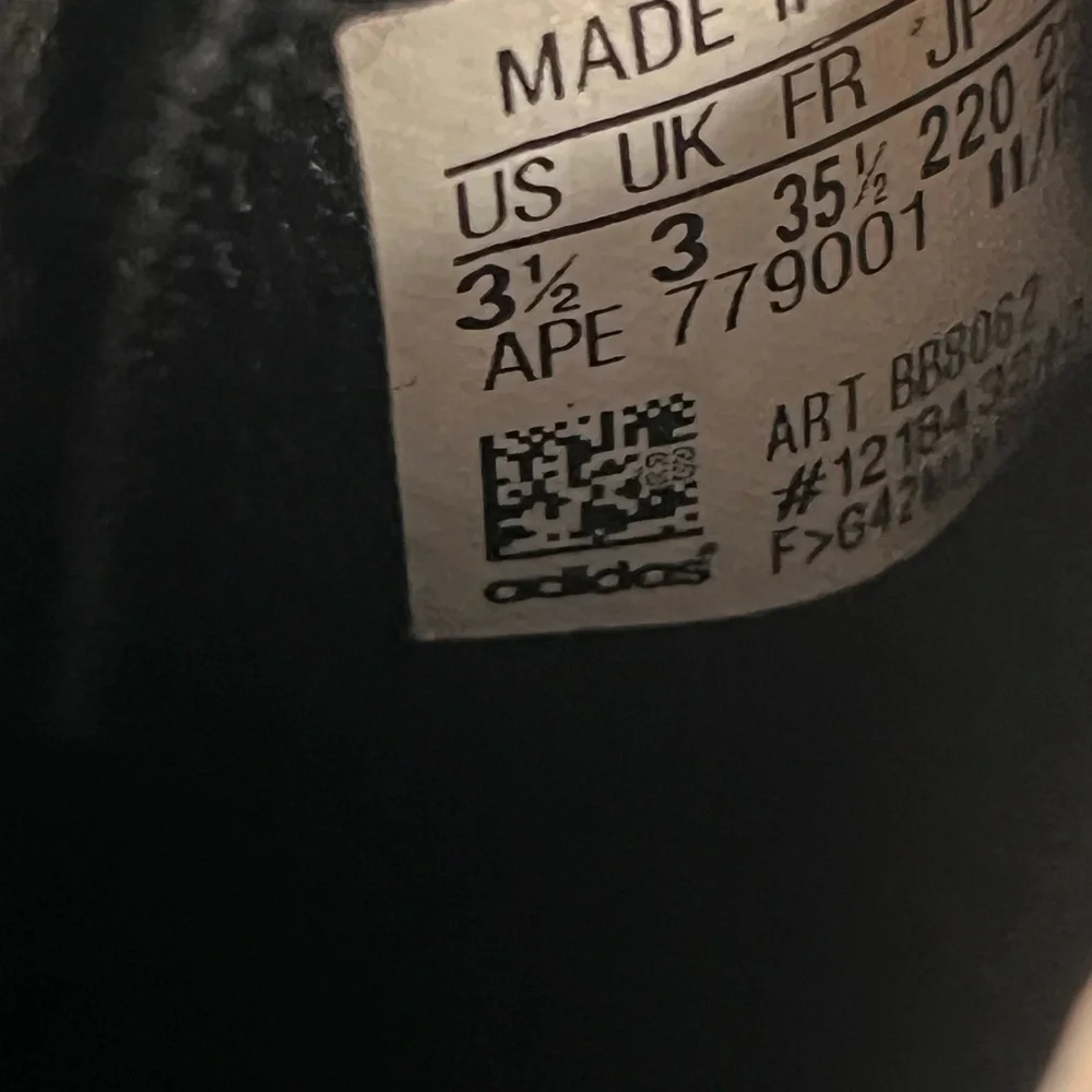 Adidas Dame “Peoples Champ”